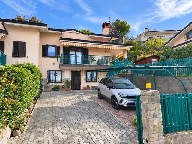 Villetta bifamiliare in vendita di 170 m² in Località Piasò, 6