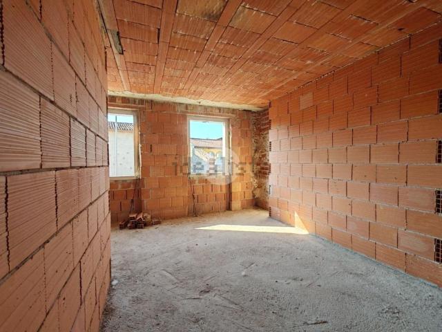 Villetta bifamiliare in vendita di 170 m² in Via Tonolli, 36