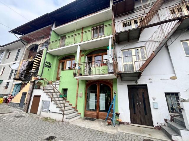 Villetta bifamiliare in vendita di 170 m² in Via Vittorio Veneto, 67