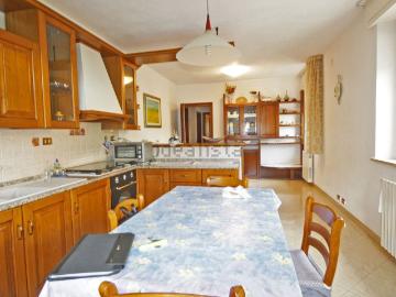 Villetta bifamiliare in vendita di 170 m² in Via Aldo Moro