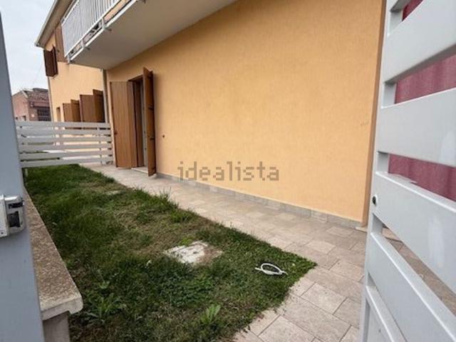 Villetta bifamiliare in vendita di 170 m² in Via B. Santini, 2