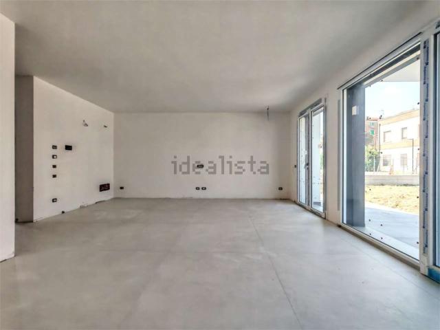 Villetta bifamiliare in vendita di 170 m² in Via C. Rebucci, 10