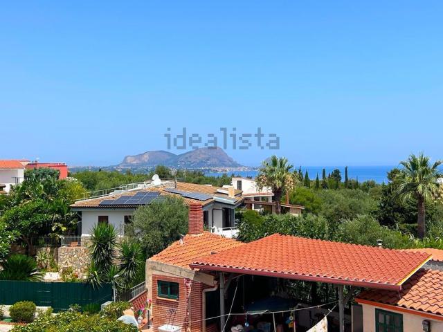 Villetta bifamiliare in vendita di 170 m² in Via Chiesazza Sperone