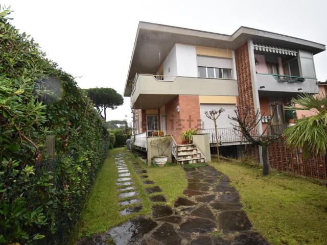 Villetta bifamiliare in vendita di 170 m² in Via dei Mille