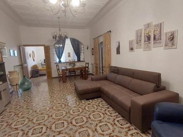Villetta bifamiliare in vendita di 170 m² in Via delle Pinete