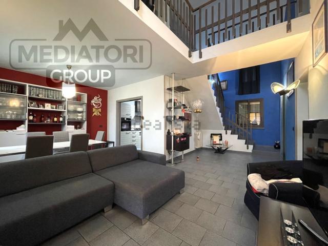 Villetta bifamiliare in vendita di 170 m² in Via di Pulecino