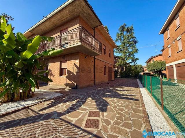 Villetta bifamiliare in vendita di 170 m² in Via Franklin Delano Roosevelt