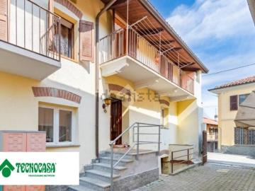 Villetta bifamiliare in vendita di 170 m² in Via Maestra, 15