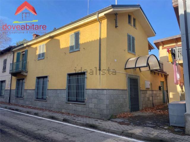 Villetta bifamiliare in vendita di 170 m² in Via Nazionale