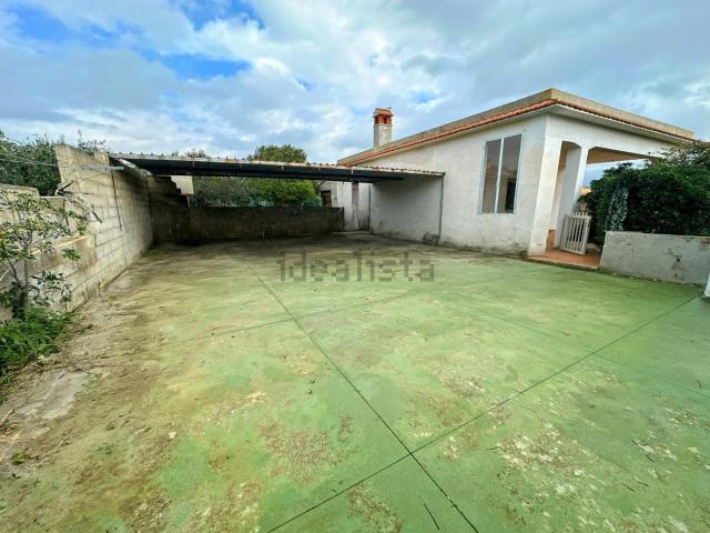 Villetta bifamiliare in vendita di 170 m² in Via Nettuno, 11
