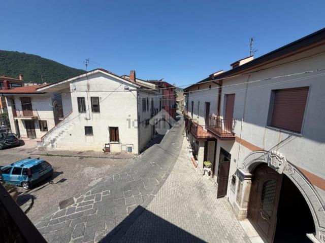 Villetta bifamiliare in vendita di 130 m² in Via Paolo Emilio Imbriani