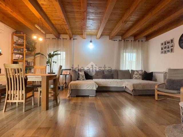 Villetta bifamiliare in vendita di 170 m² in Via Piemonte, 73