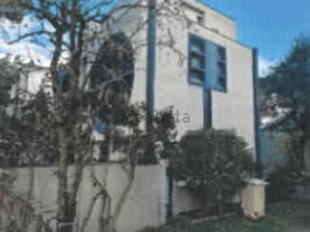Villetta bifamiliare in vendita di 170 m² in Via Piero Gobetti, 9