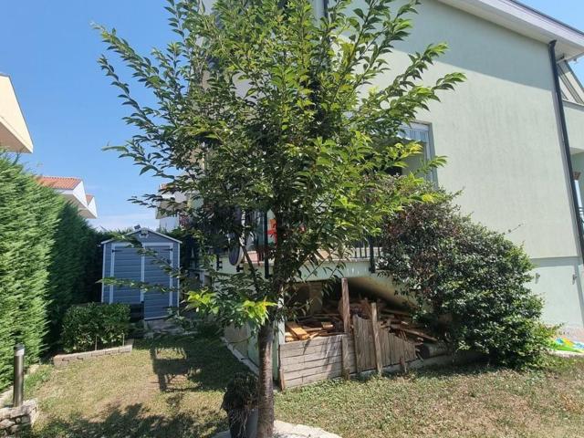 Villetta bifamiliare in vendita di 170 m² in Via Rebosola, 47