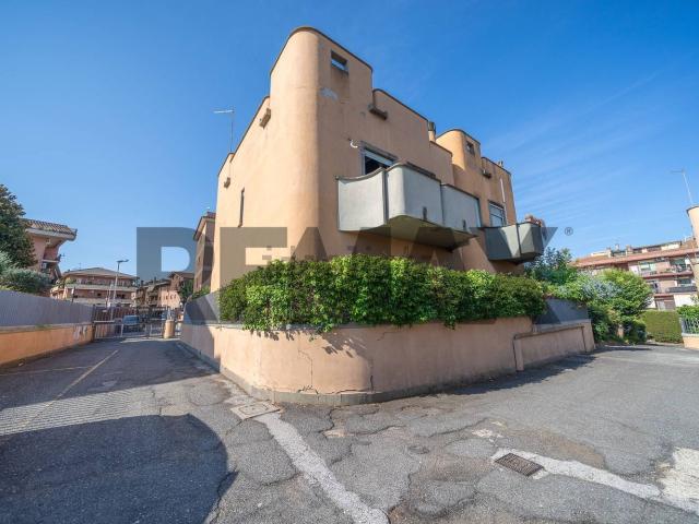 Villetta bifamiliare in vendita di 170 m² in Viale della Repubblica, 44