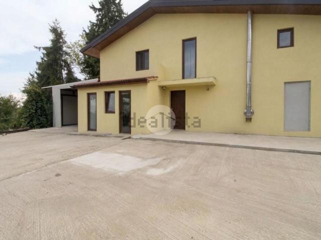 Villetta bifamiliare in vendita di 170 m²