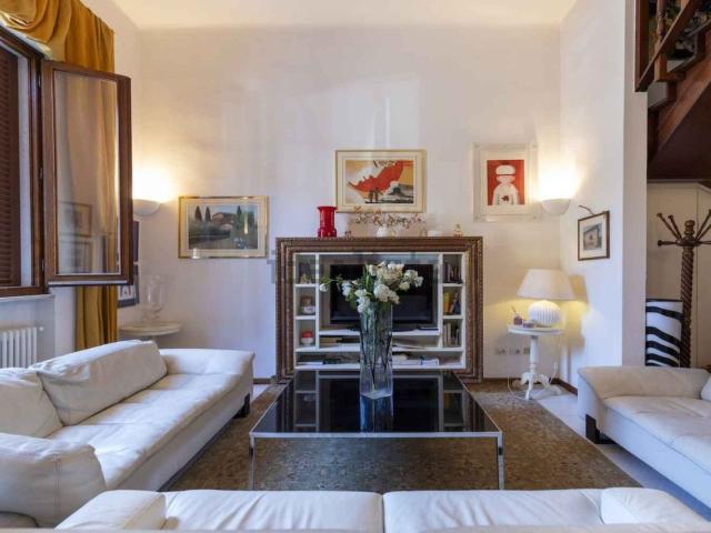 Villetta bifamiliare in vendita di 170 m²