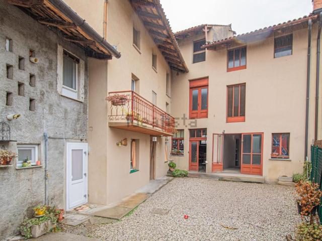 Villetta bifamiliare in vendita di 170 m²