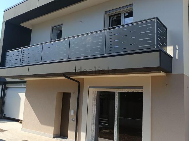 Villetta bifamiliare in vendita di 171 m² in Via Murere e Bettolino