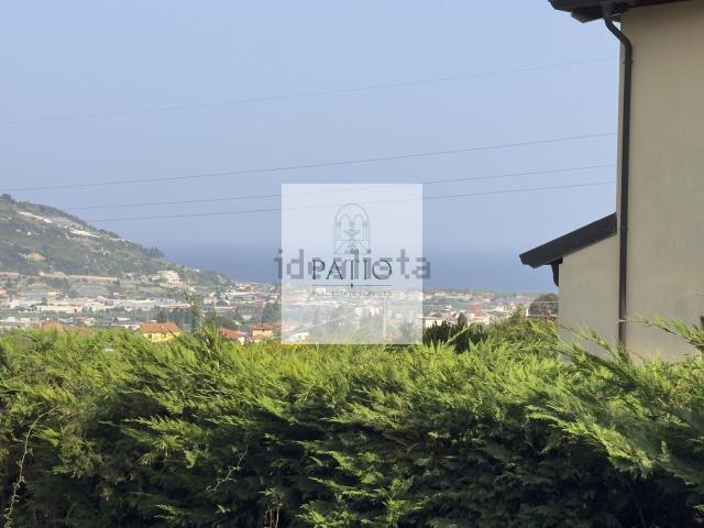 Villetta bifamiliare in vendita di 171 m² in Via Periane, 272
