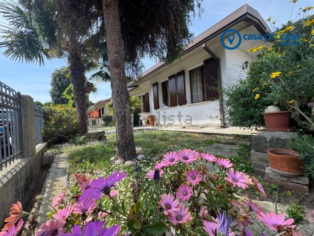 Villetta bifamiliare in vendita di 171 m² in Via San Gaetano