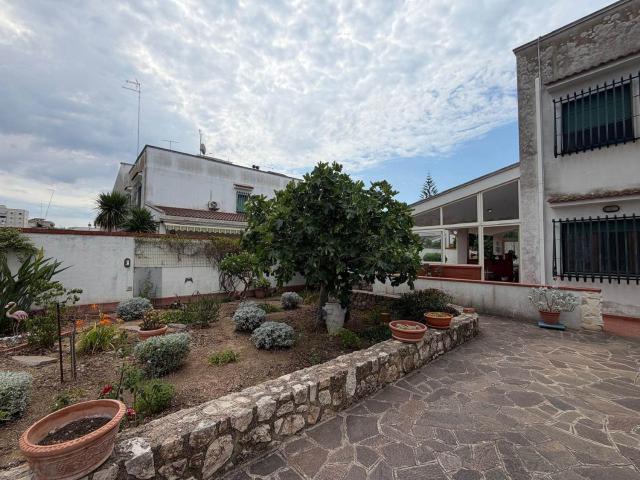 Villetta bifamiliare in vendita di 171 m²