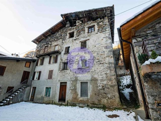 Villetta bifamiliare in vendita di 172 m² in Via Fiumenero, 14