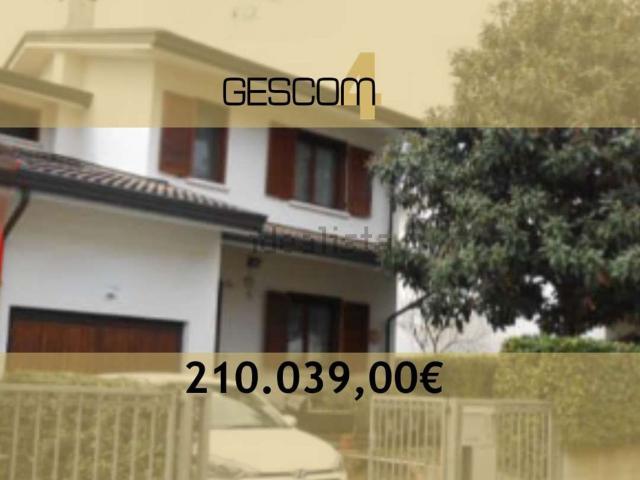 Villetta bifamiliare in vendita di 172 m² in Via Padova
