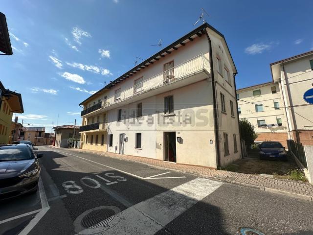 Villetta a schiera in vendita di 177 m² in Via Giuseppe Garibaldi, 12