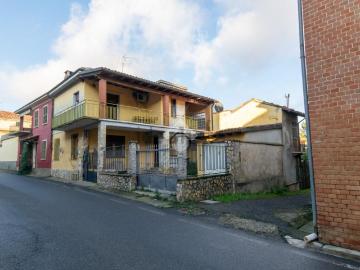 Villetta bifamiliare in vendita di 174 m² in Via Giuseppe Mazzini, 1
