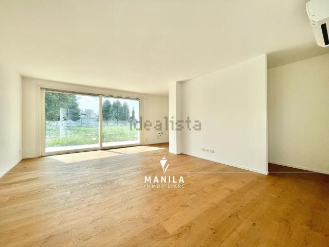 Villetta bifamiliare in vendita di 175 m² in Strada la Bassa