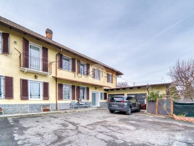 Villetta bifamiliare in vendita di 175 m² in Via alle Fontane, 110