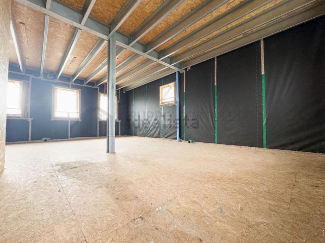 Villetta bifamiliare in vendita di 175 m² in Via Ardoneghe