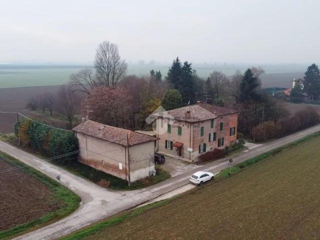 Villetta bifamiliare in vendita di 175 m² in Via Lunga, 25