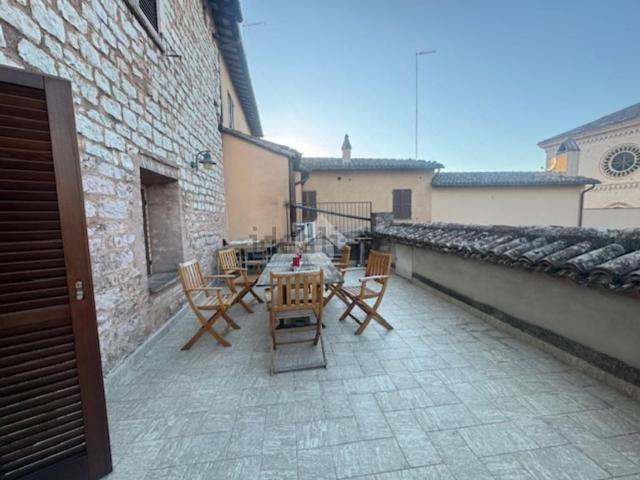 Villetta bifamiliare in vendita di 176 m² in Piazza Antonio Gramsc