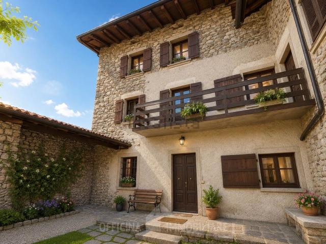 Villetta bifamiliare in vendita di 176 m² in Via al Bacco