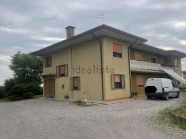Villetta bifamiliare in vendita di 176 m² in Via Pramorin