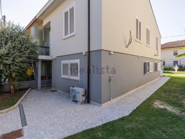 Villetta bifamiliare in vendita di 176 m²
