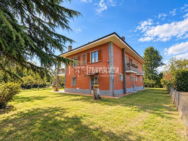Villetta bifamiliare in vendita di 178 m² in Corso Luigi Einaudi, 35