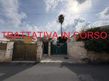 Villetta bifamiliare in vendita di 178 m² in Via Torpediniera Centauro, 6