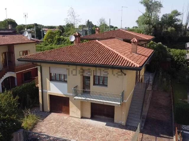 Villetta bifamiliare in vendita di 178 m² in Via Vincenzo Gioberti, 13