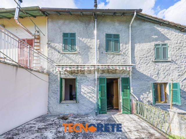 Villetta bifamiliare in vendita di 178 m² in Via Zucchetto, 27