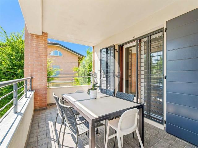 Villetta bifamiliare in vendita di 178 m² in Via Albert Camus, 16