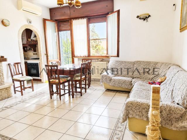 Villetta bifamiliare in vendita di 178 m² in Via Piana