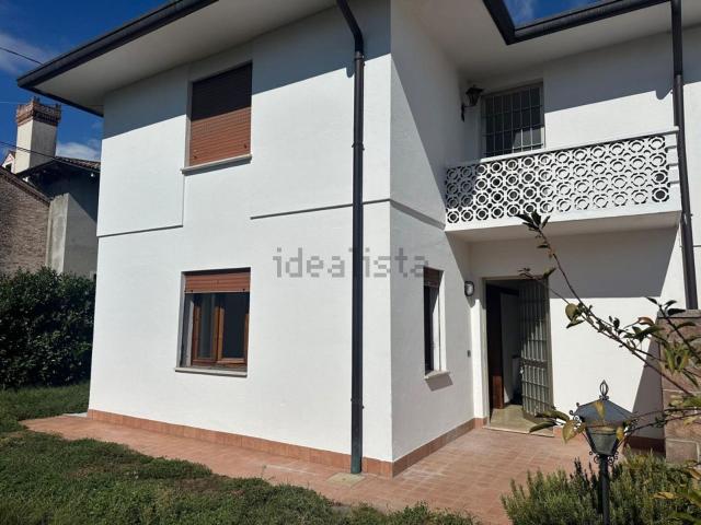 Villetta bifamiliare in vendita di 178 m² in Via Gaidon, 78