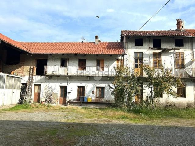 Villetta bifamiliare in vendita di 179 m² in Via Edoardo Bertone, 5