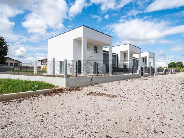 Villetta bifamiliare in vendita di 183 m² in Via Villarappa, 83