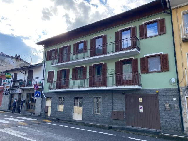 Villetta bifamiliare in vendita di 440 m² in Corso Galliano Rocco, 53
