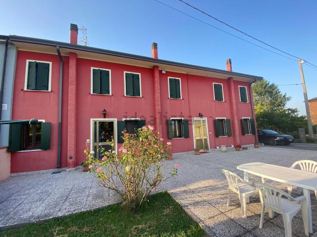 Villetta bifamiliare in vendita di 180 m² in Corso Vittorio Emanuele II, 3
