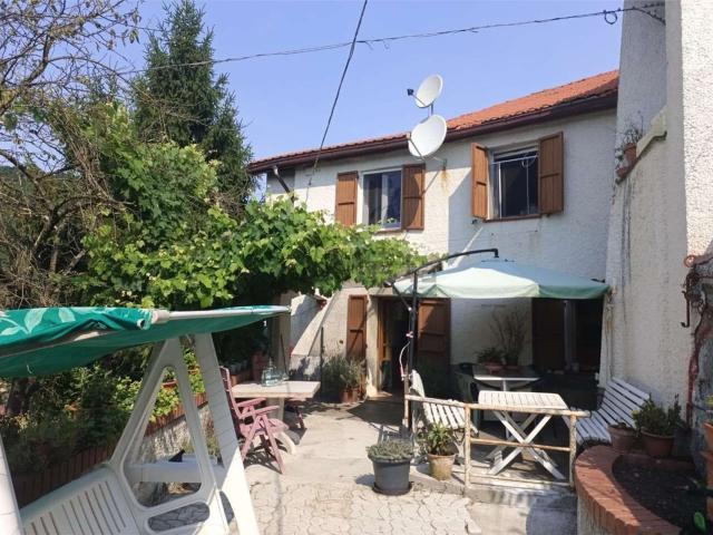 Villetta bifamiliare in vendita di 180 m² in Località Olano